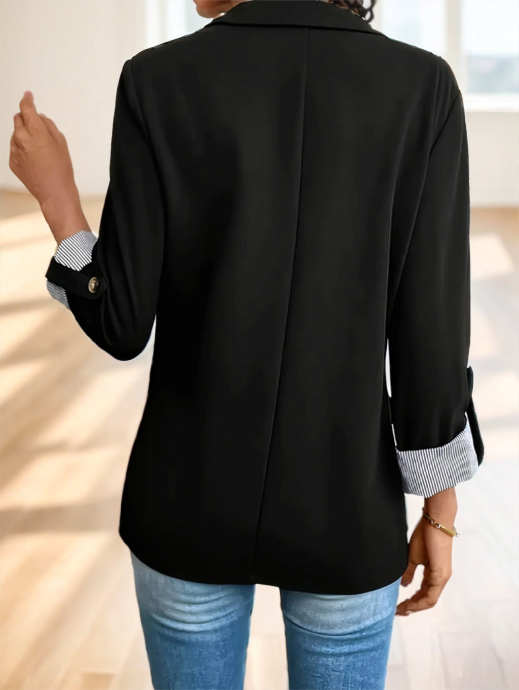 Women'S Stylish Green Blazer With Roll-Up Sleeves